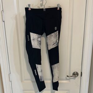 Virus Black and White Leggings Athletic